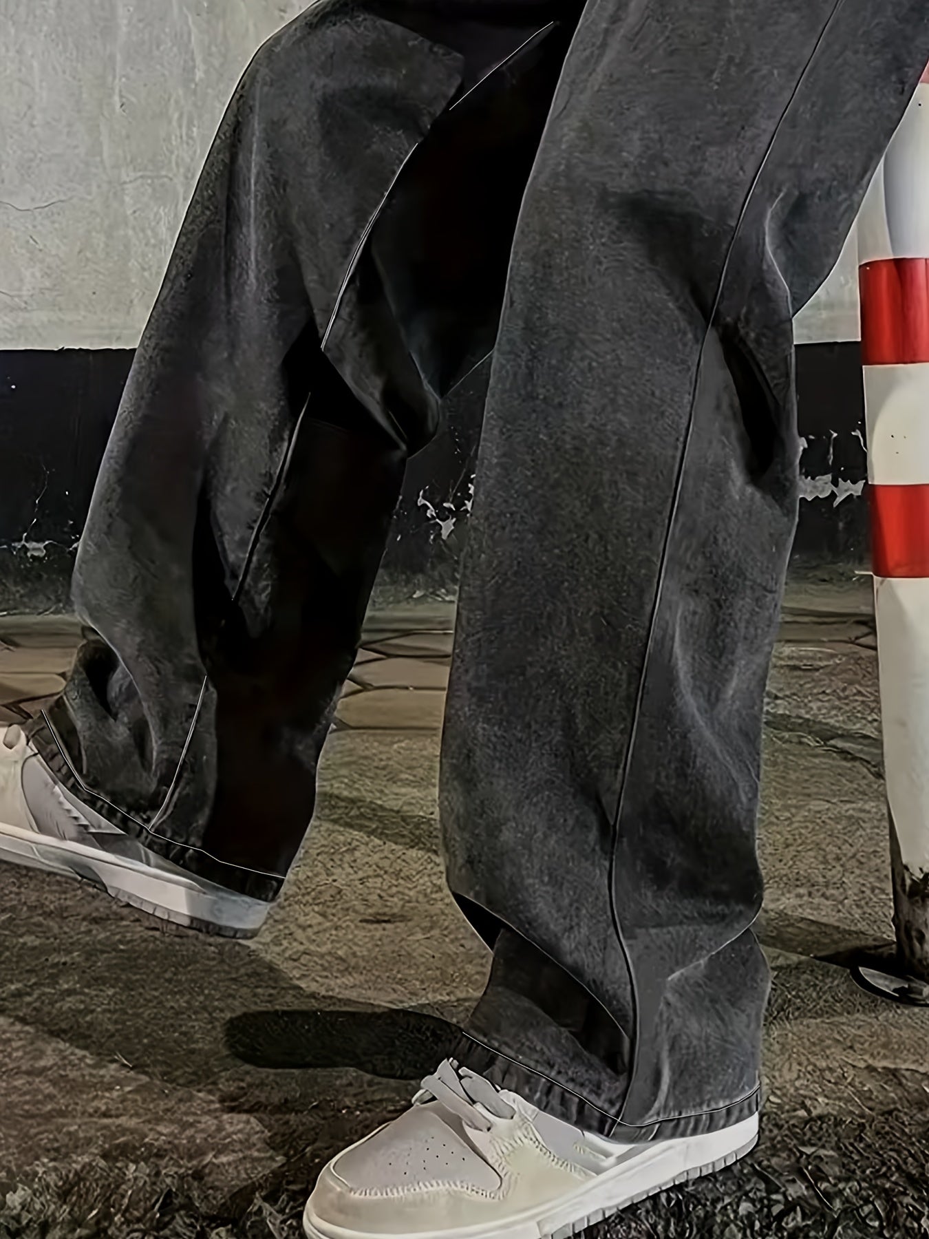 Men's Classic Loose Fit Straight-Leg Denim Pants - Mid-Rise Button-Fly Casual Jeans with Water-Washed Texture, Solid Color Non-Stretch Fabric for All-Season Comfort (Young Men's Versatile Streetwear)