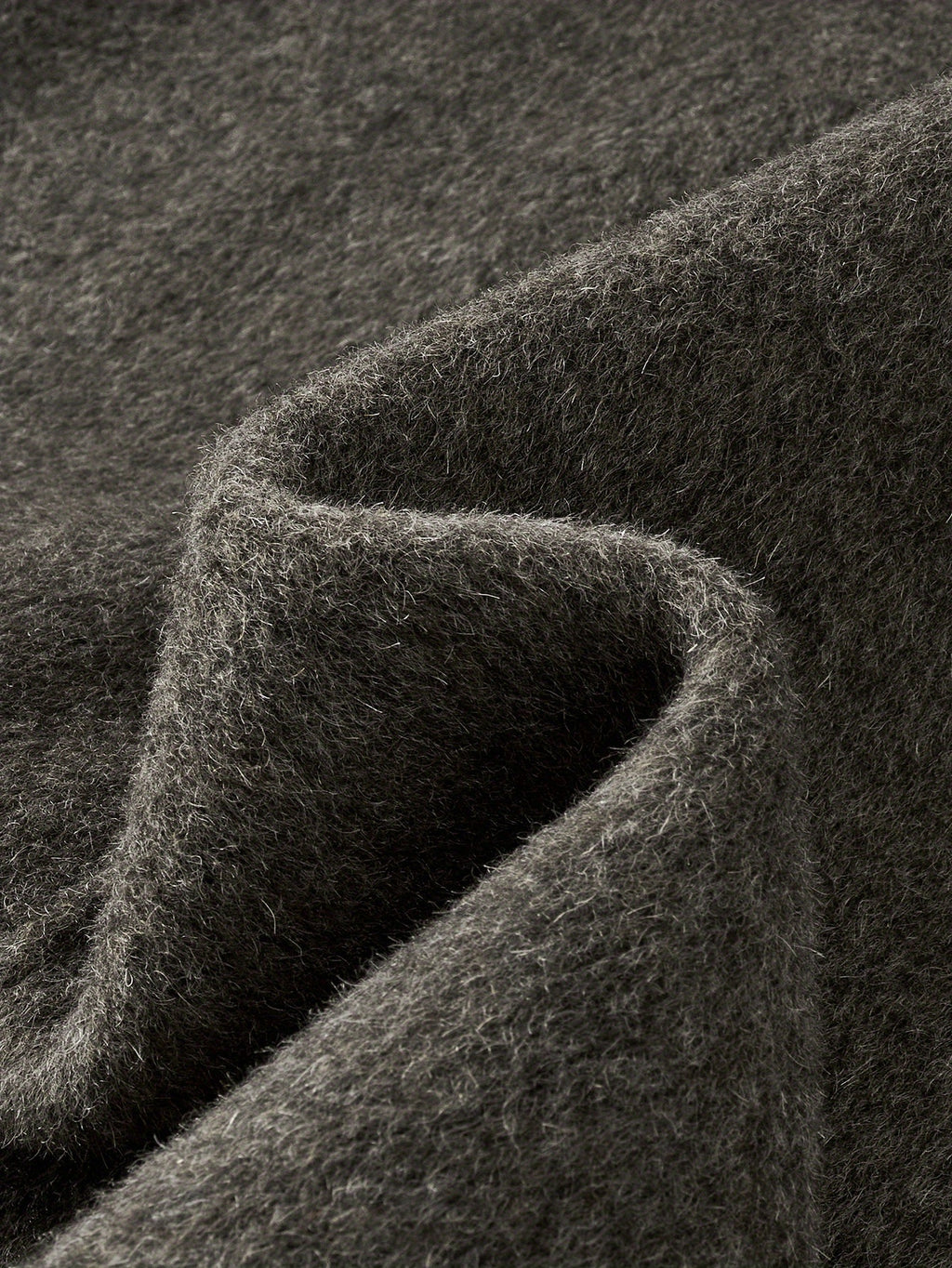 Men's Heavyweight 100% Wool Double-Breasted Coat - Winter Warm Collar & Notch Jacket, Full-Length Black Suit Outerwear for Formal\u002FCasual Events, Parties, Weddings (Dry Clean Only)