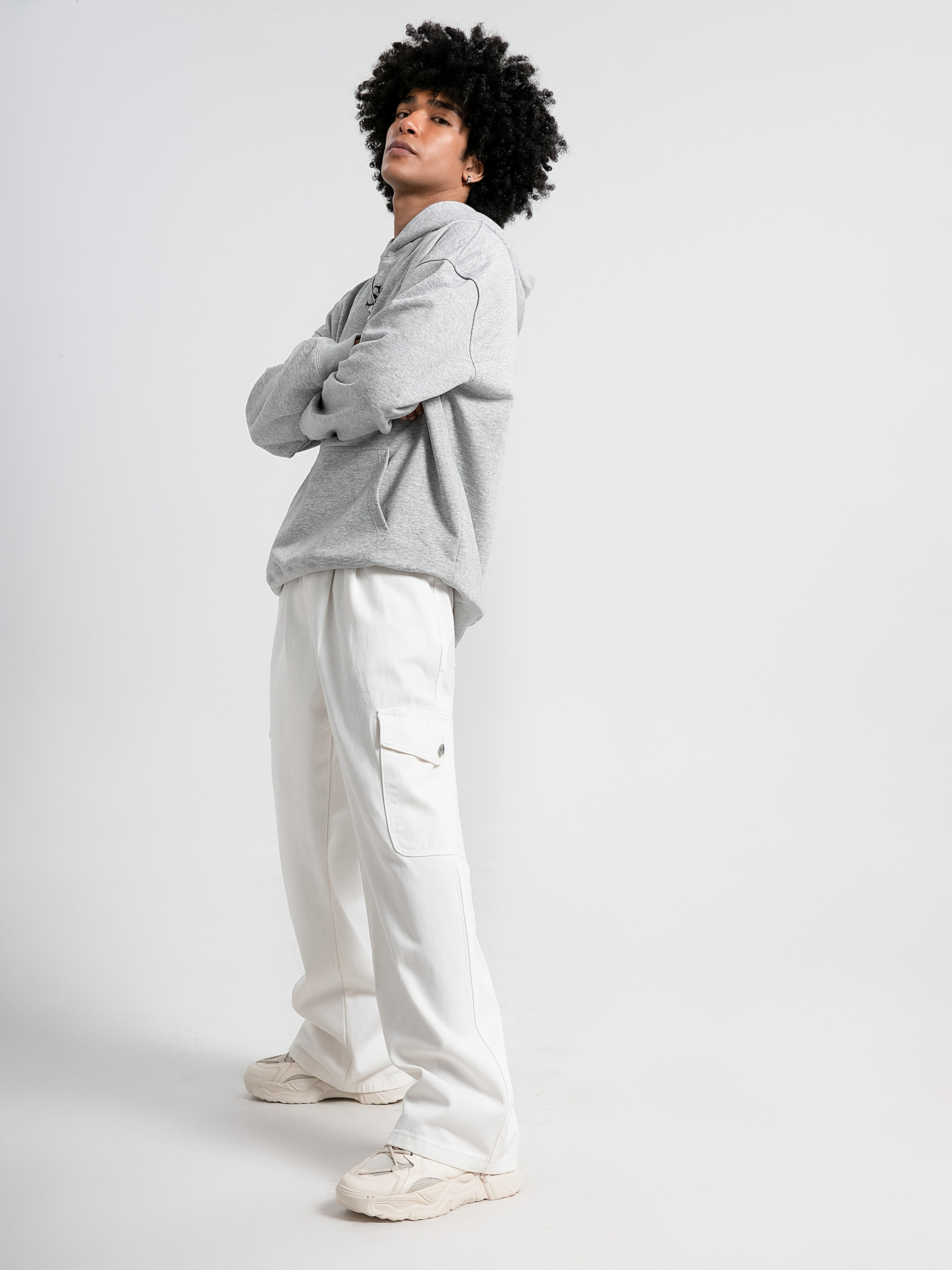 Men'S Loose Fashion Jeans Straight Waist Overalls Casual Pure White Tide Brand Cycling Pants Suitable For All Seasons.