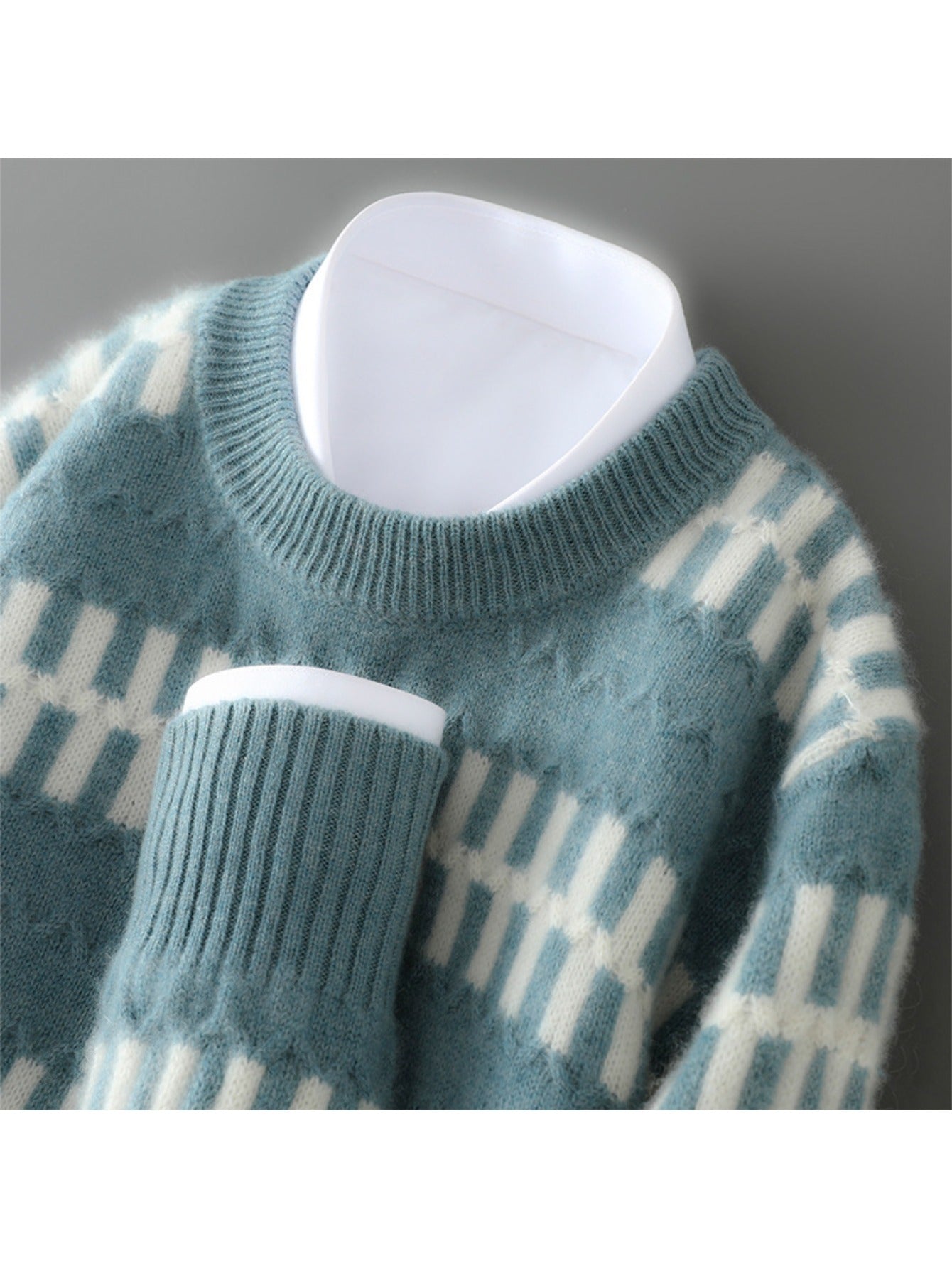 Mens 100% Velvet Crewneck Sweater | Thickened Jacquard Knit Top, Fashion Thermal Comfort, Trendy Casual, Perfect for Fall\u002FWinter, Casual & Daily Wear